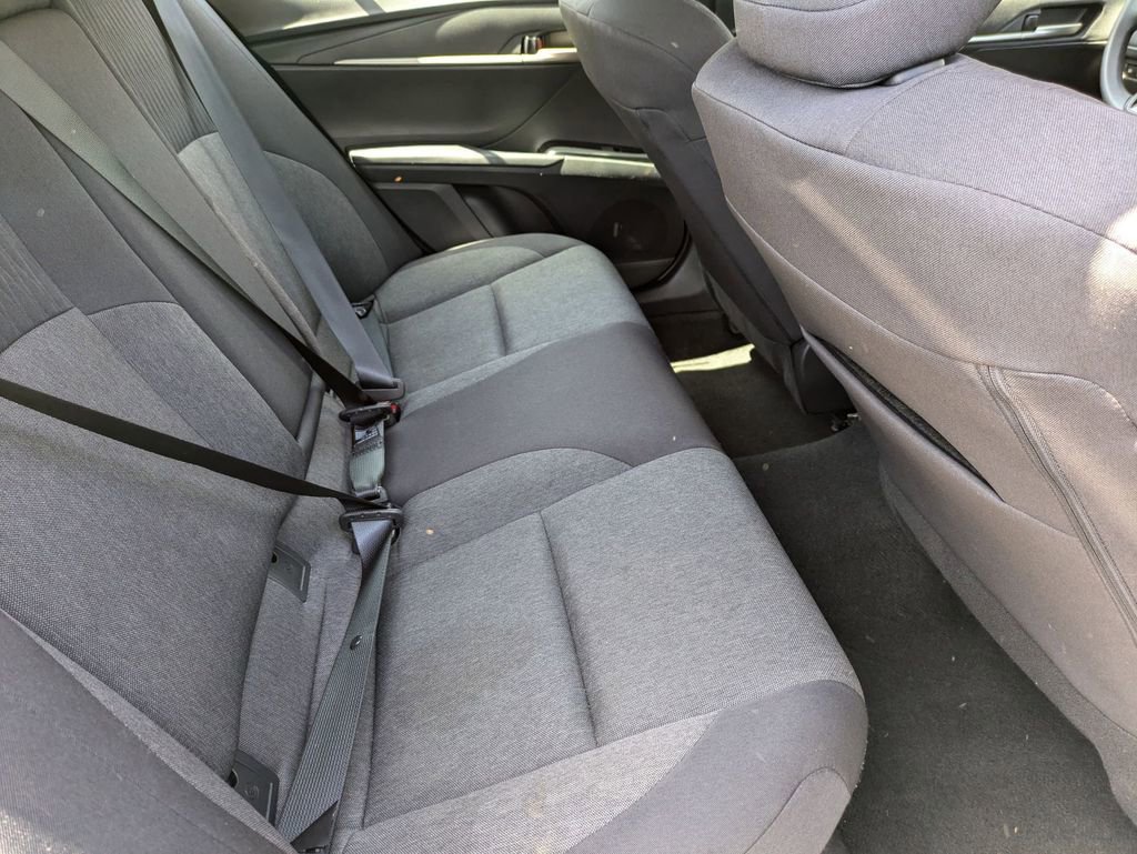 Used 2025 Toyota Camry LE image 30