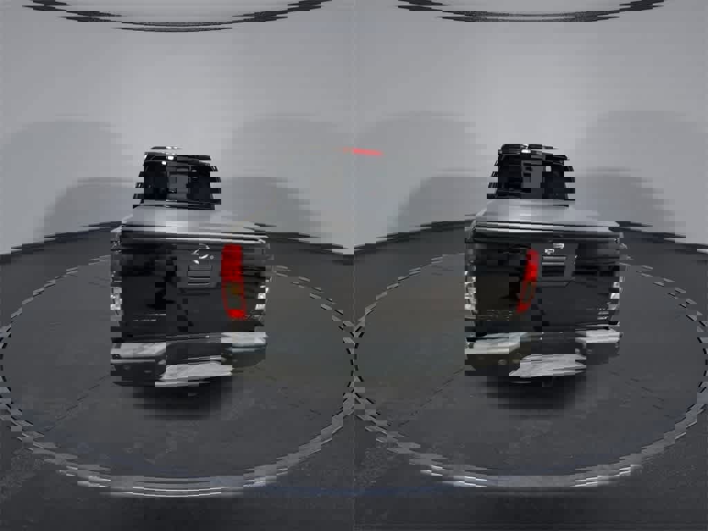 Used 2018 Nissan Frontier SV w/ Value Truck Package image 7