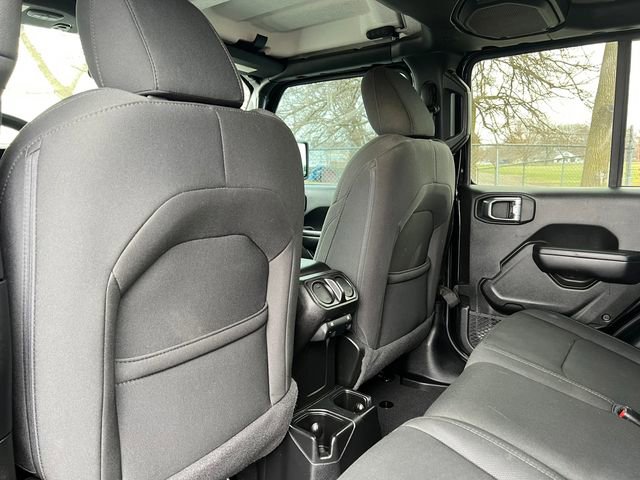 Used 2021 Jeep Gladiator Sport image 34