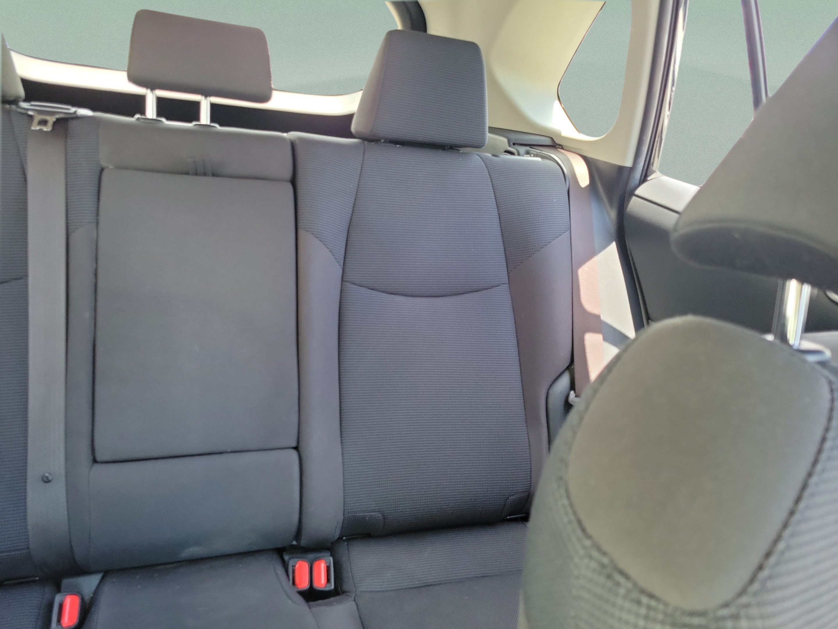 Used 2019 Toyota RAV4 LE FWD image 10