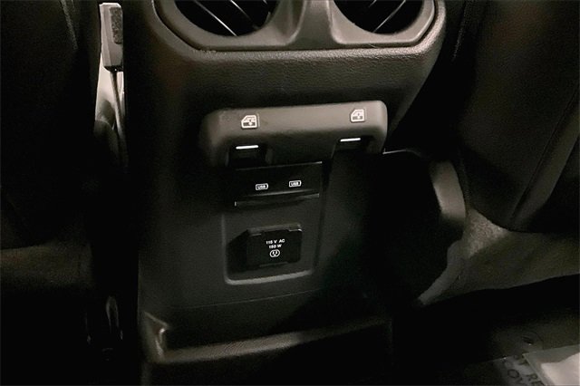 Used 2021 Jeep Wrangler Unlimited Sahara image 29