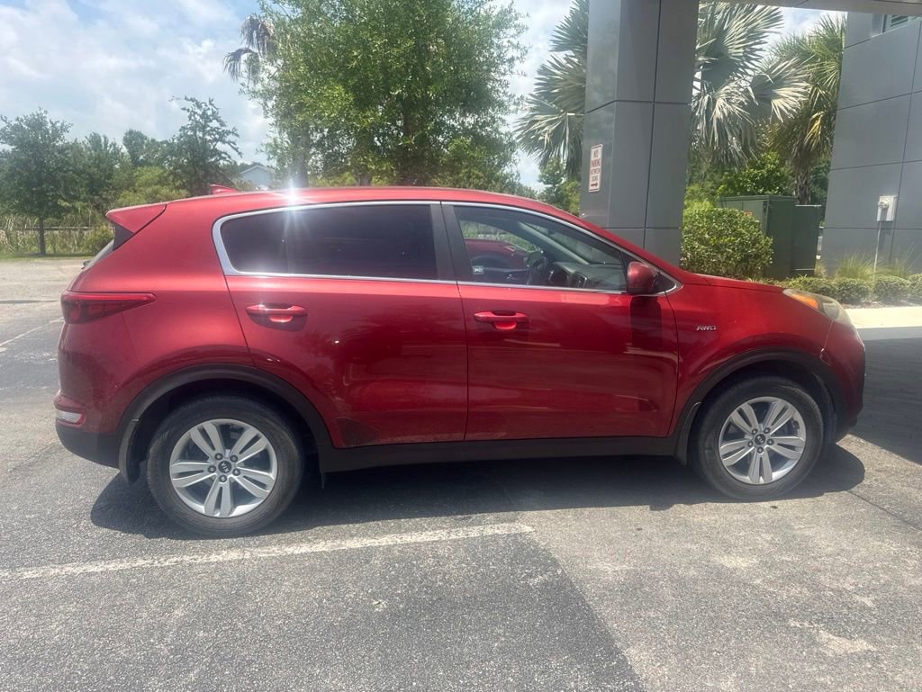 Used 2017 Kia Sportage LX AWD/4WD image 3