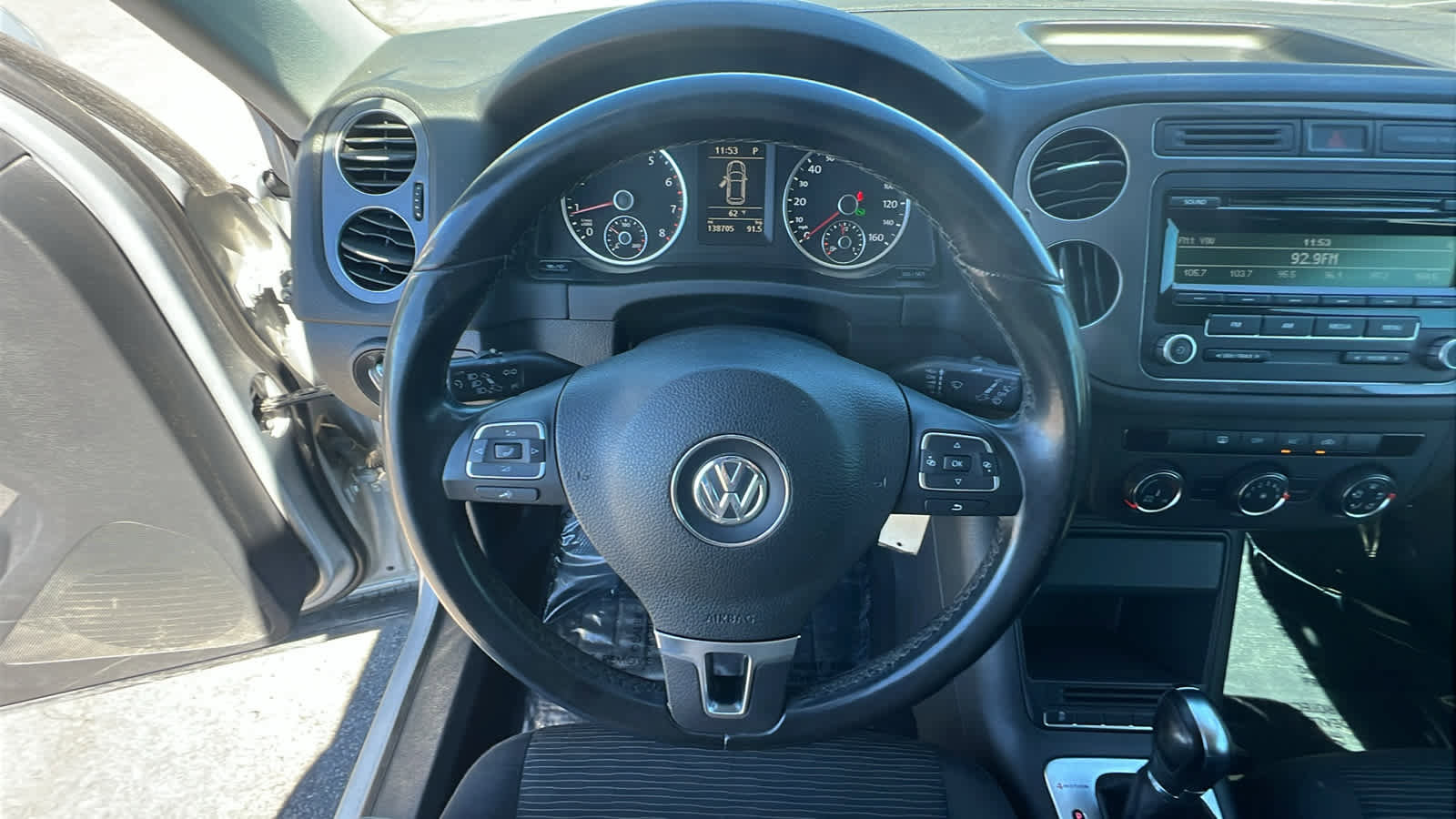 Used 2013 Volkswagen Tiguan S AWD/4WD image 17