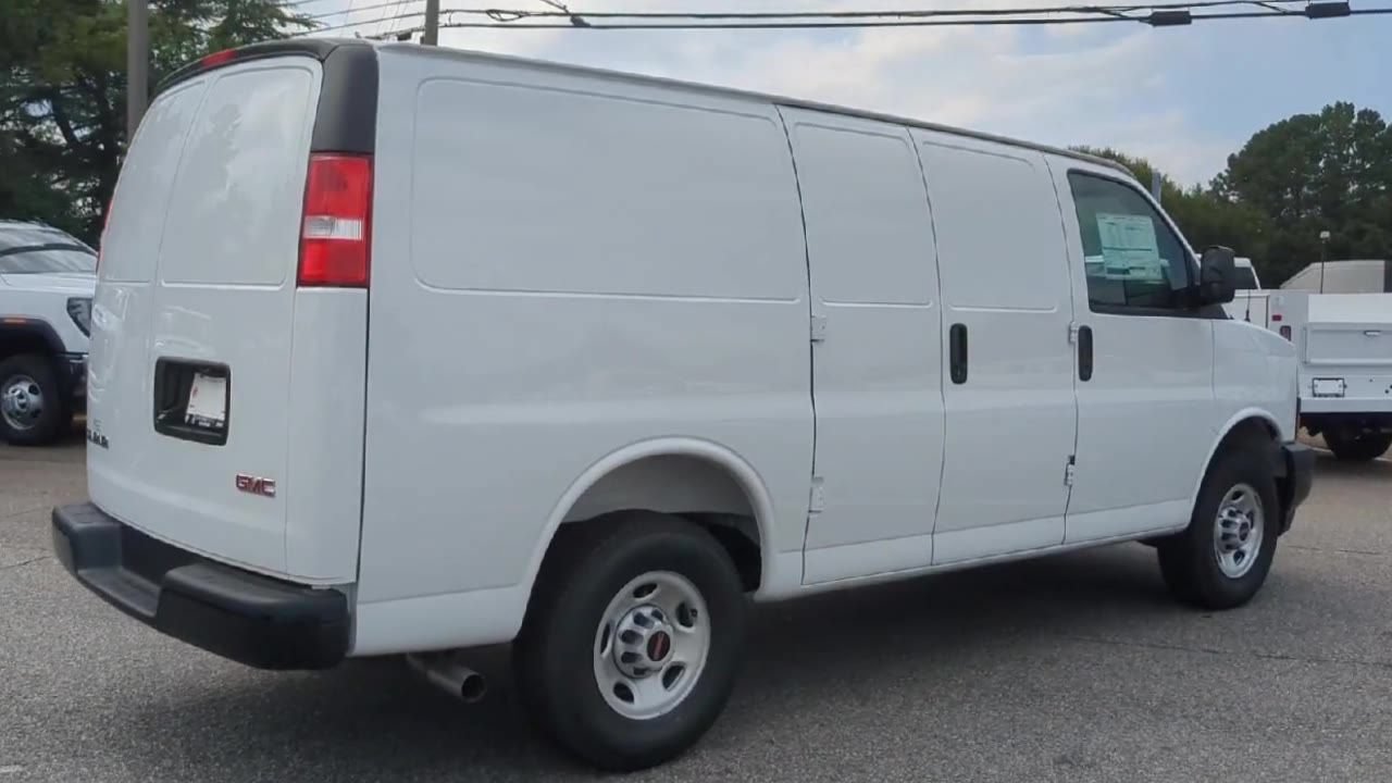 New 2025 GMC Savana 2500 Extended w/ Driver Convenience Package RWD image 8