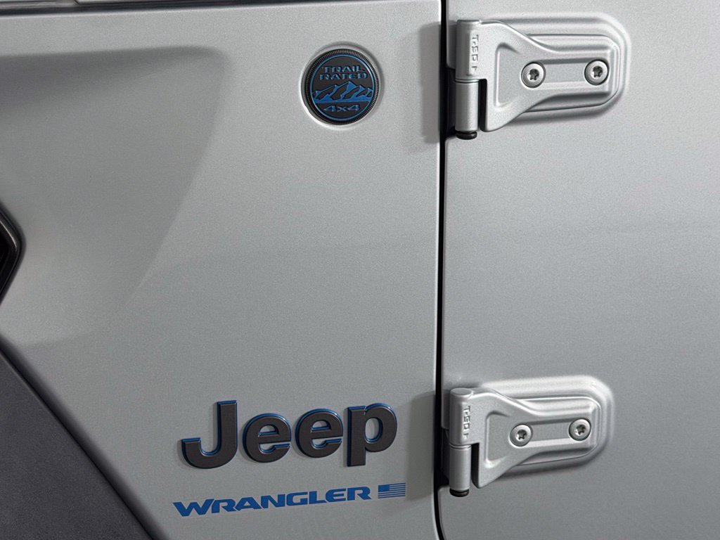 Used 2023 Jeep Wrangler Unlimited AWD/4WD image 13