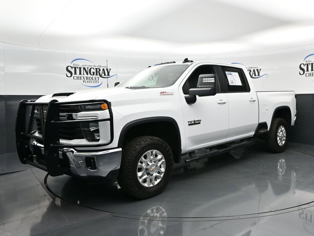 Used 2024 Chevrolet Silverado 2500 LT w/ Texas Edition image 3