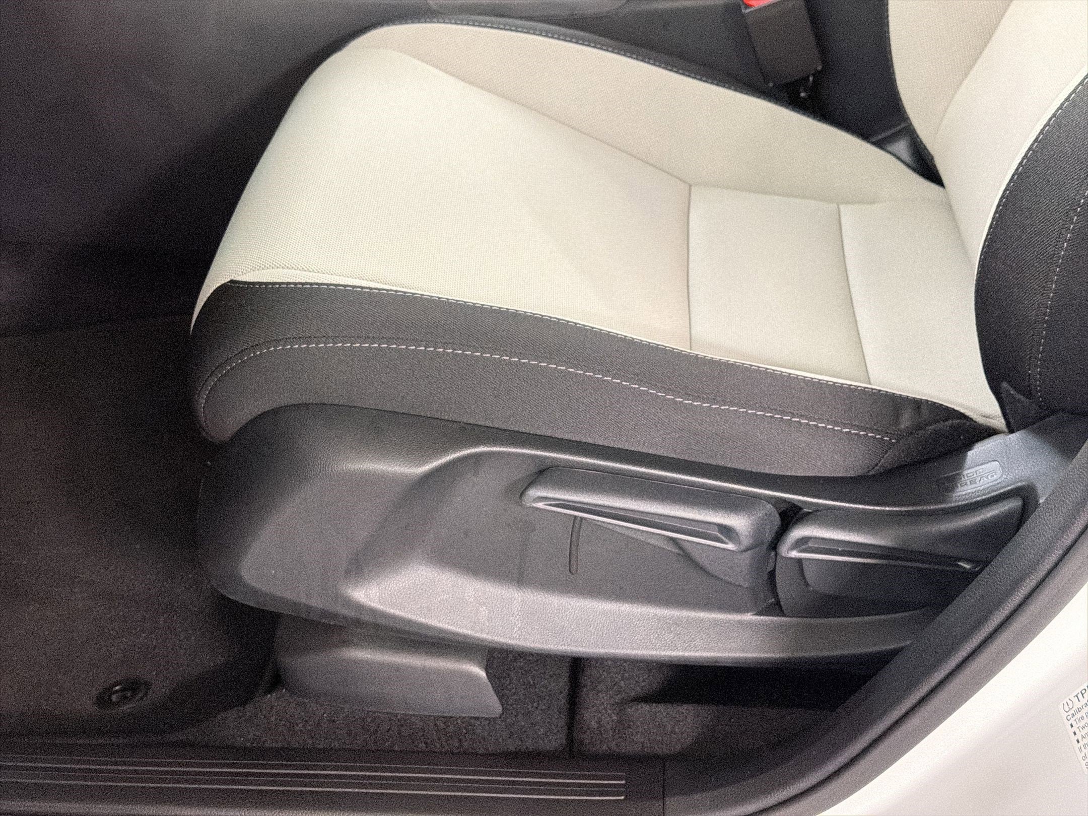 Certified 2025 Honda CR-V LX image 14