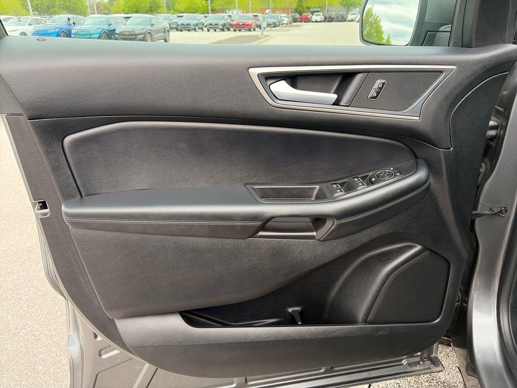 Used 2024 Ford Edge SEL w/ Convenience Package AWD/4WD image 13