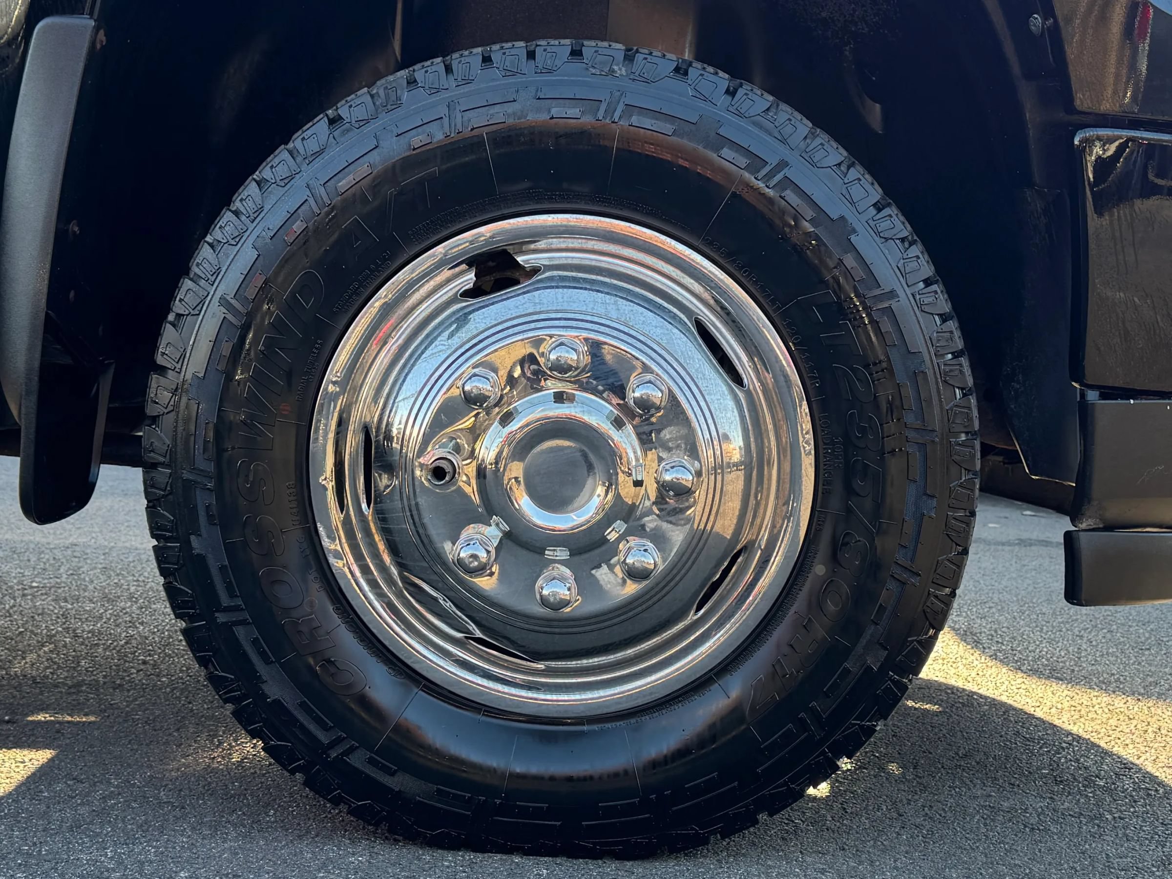 Used 2011 GMC Sierra 3500 Denali AWD/4WD image 10