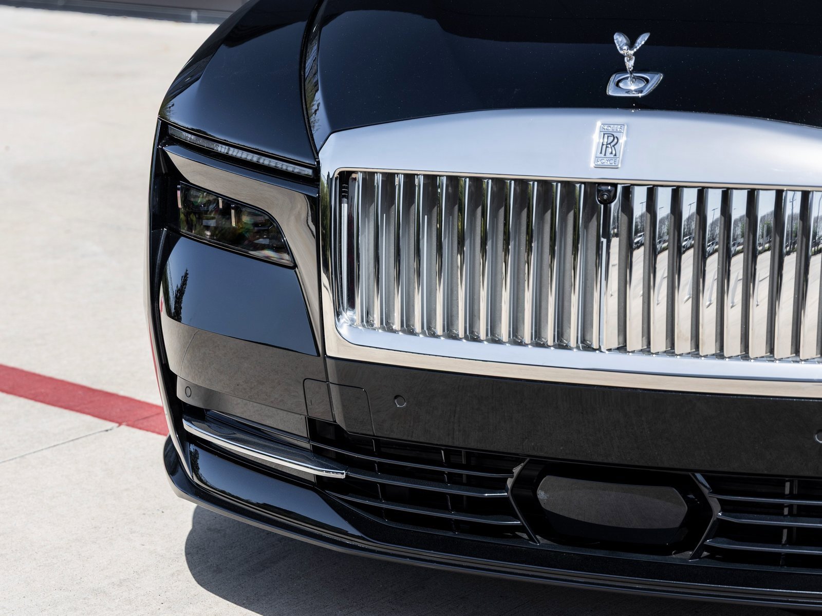 New 2025 Rolls-Royce Spectre image 21