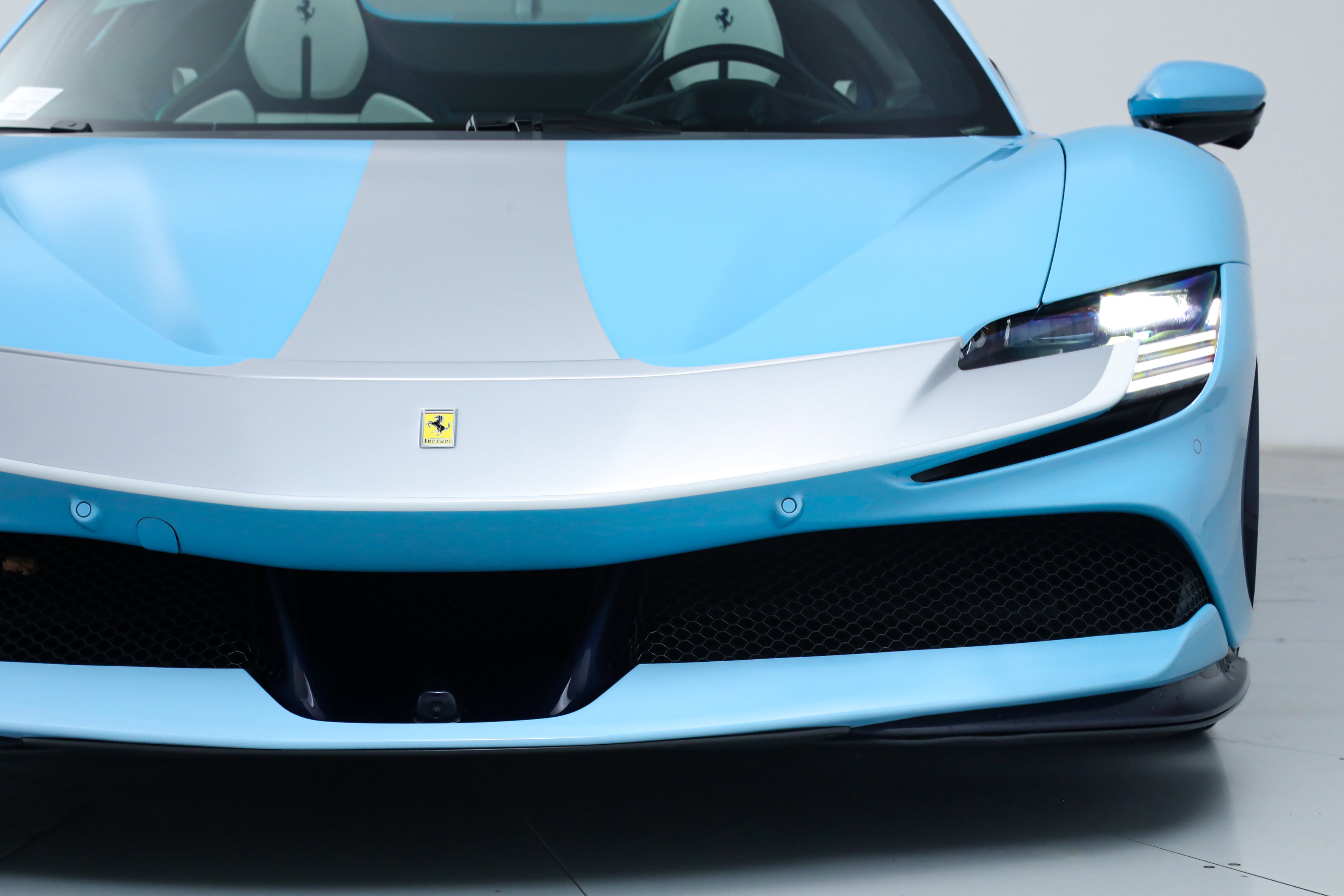 Certified 2025 Ferrari SF90 Spider AWD/4WD image 15