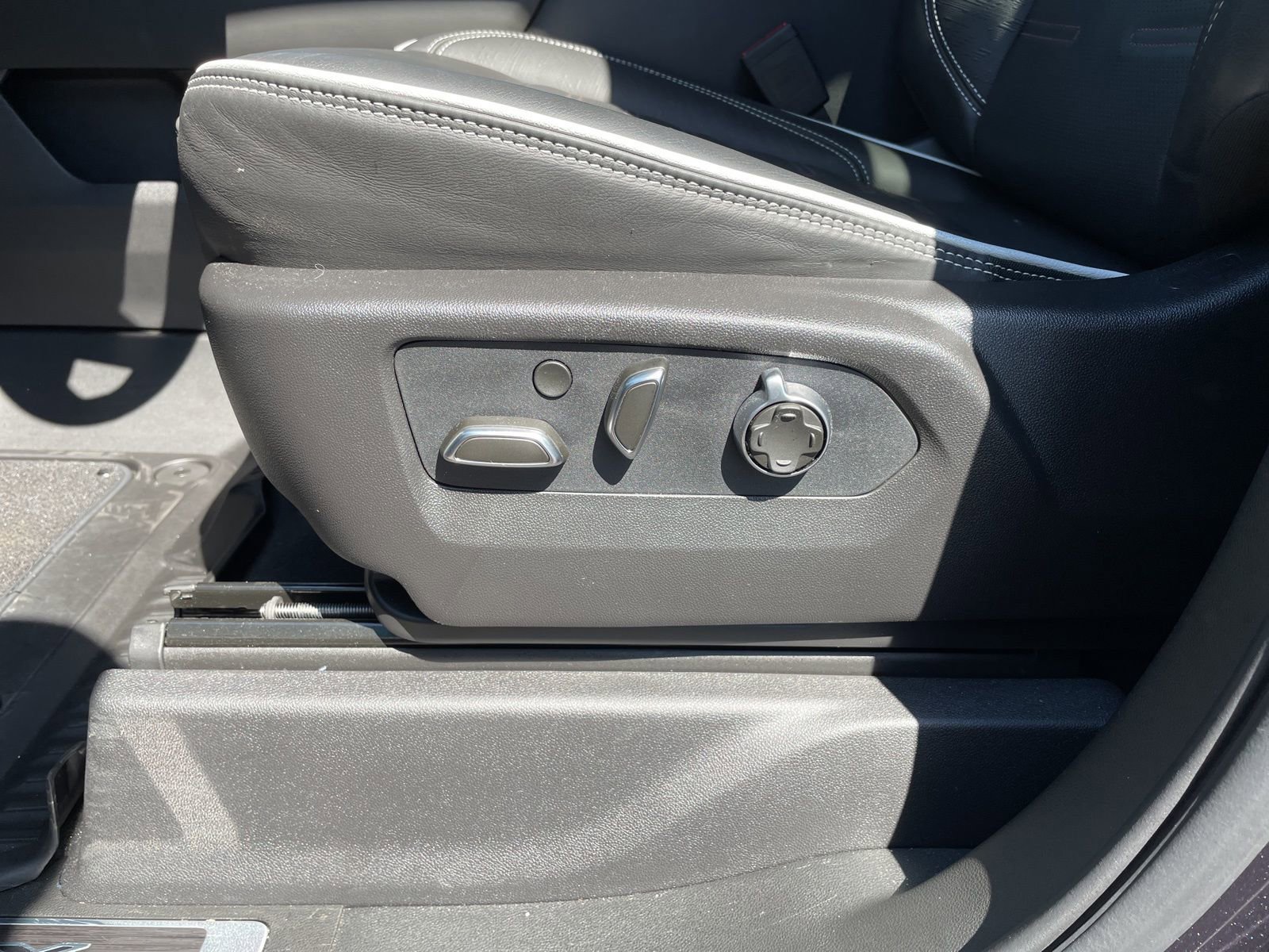 Used 2026 GMC Sierra 1500 AT4X image 14