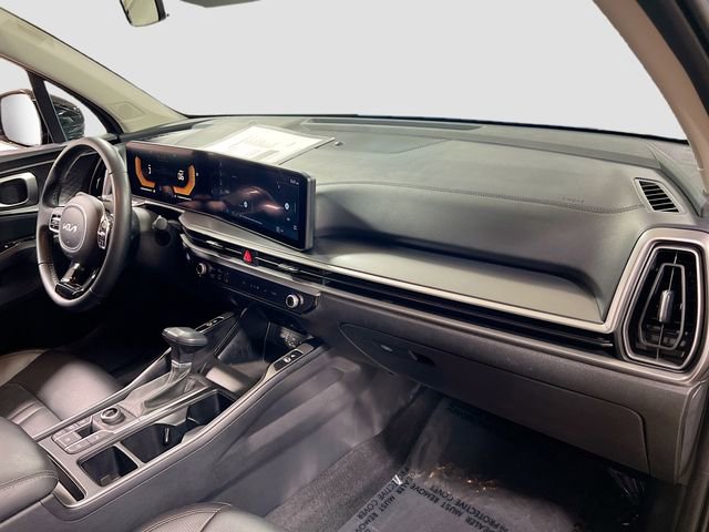 Certified 2024 Kia Sorento S image 29