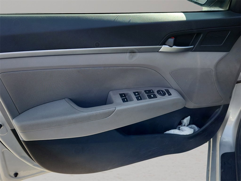 Used 2020 Hyundai Elantra Value Edition image 14