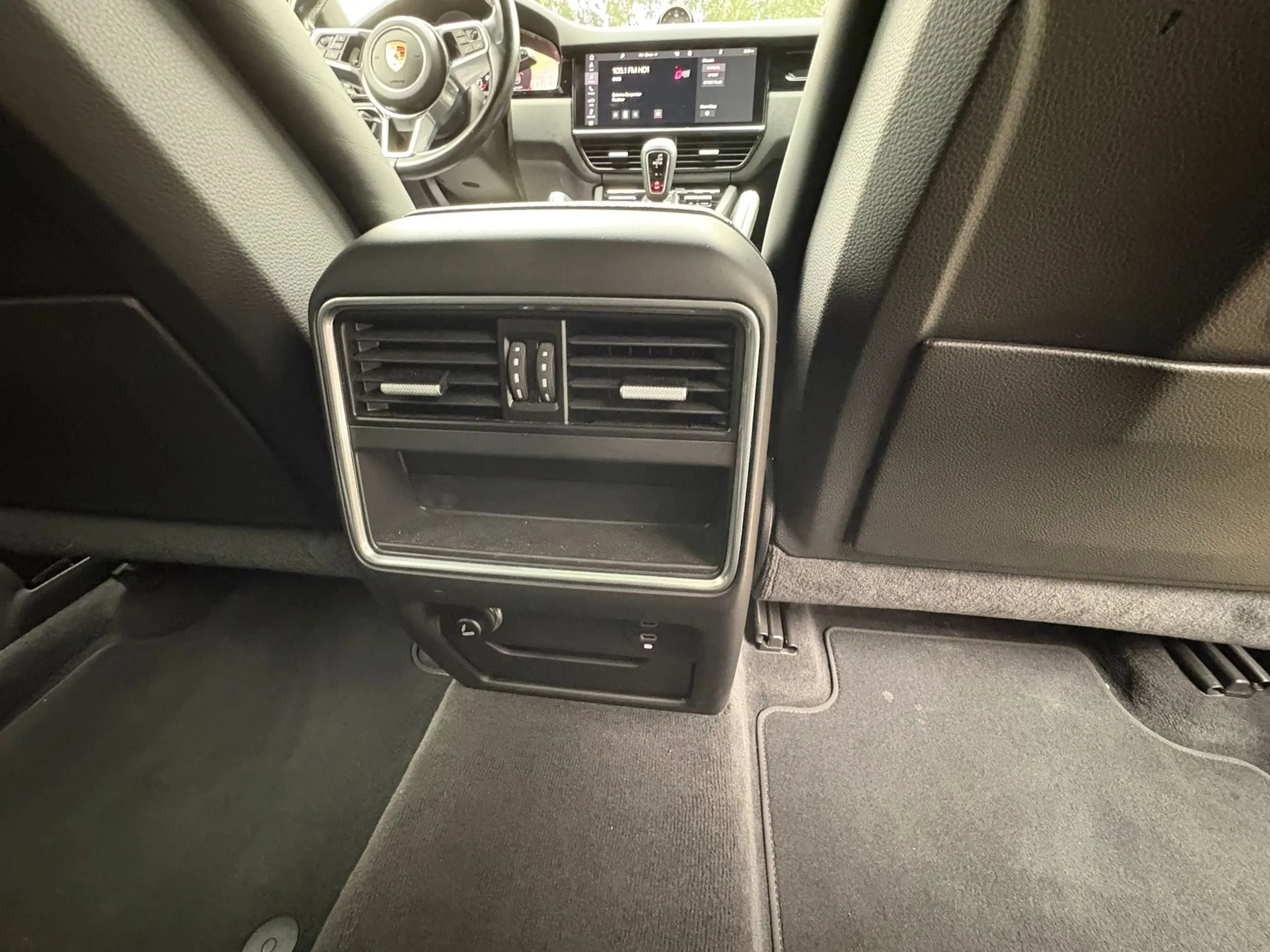 Used 2021 Porsche Cayenne S AWD/4WD image 19