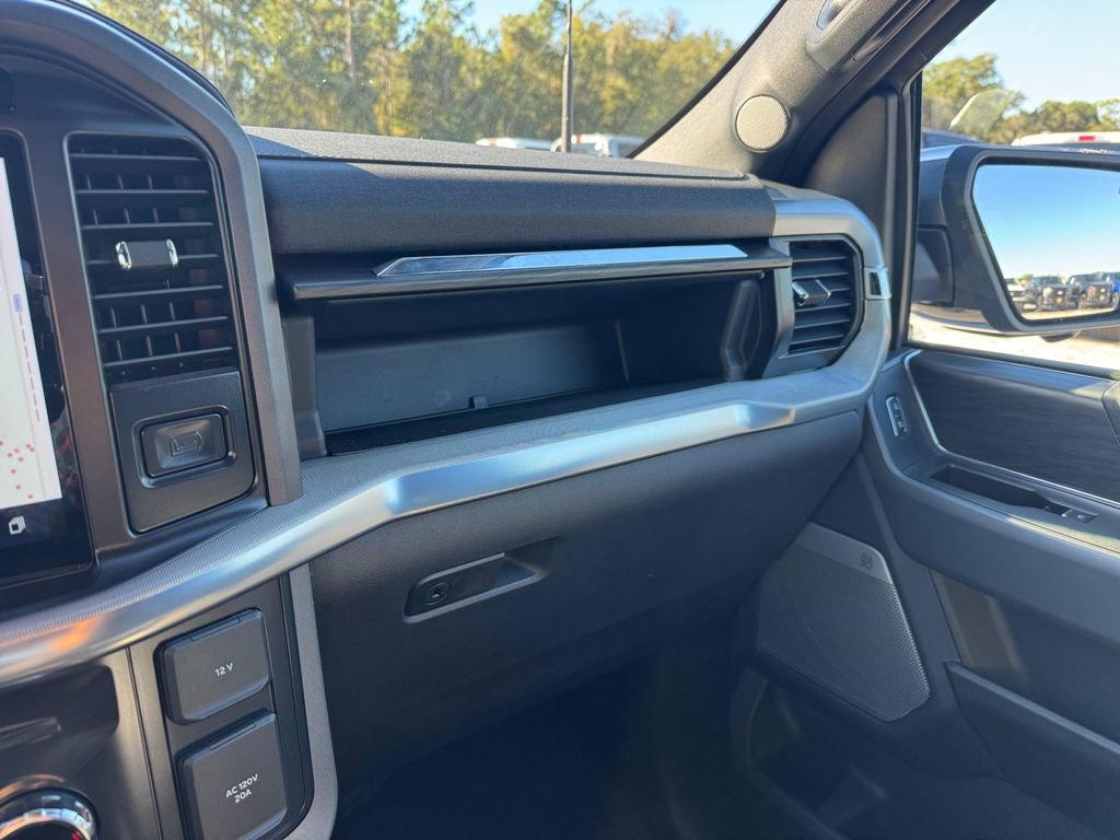 New 2025 Ford F150 Lariat w/ Equipment Group 502A High image 36