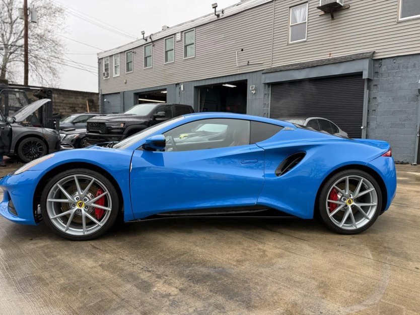 Used 2024 Lotus Emira First Edition image 3