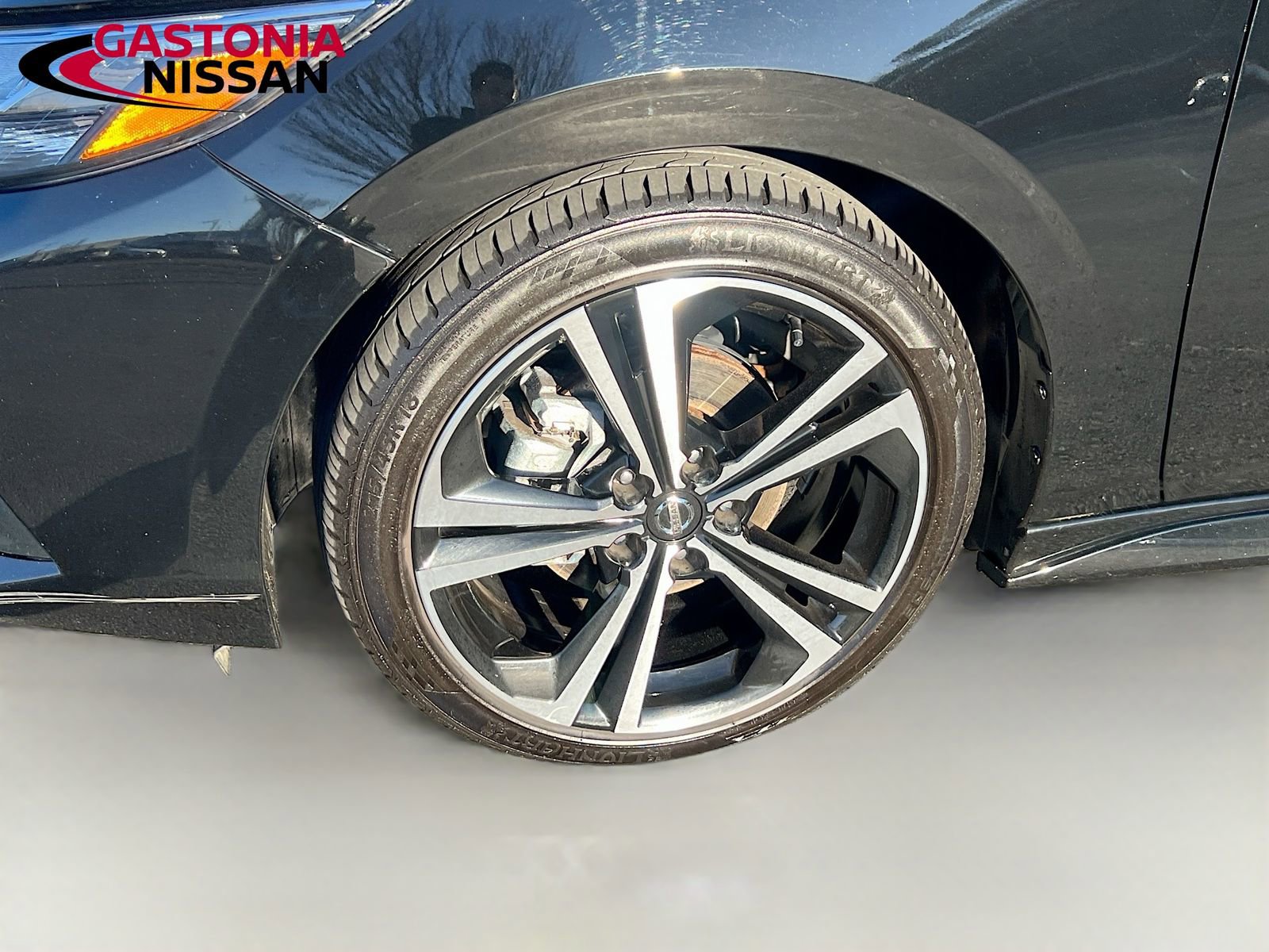 Used 2022 Nissan Sentra SR w/ Trunk Package image 38