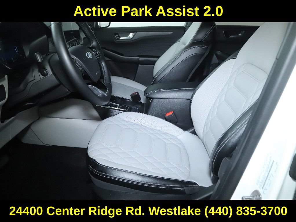 Used 2023 Ford Escape Platinum w/ Premium Technology Package AWD/4WD image 19