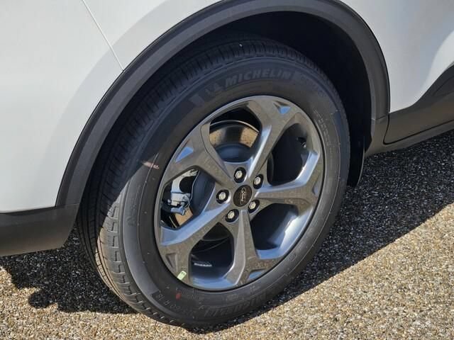 New 2026 Ford Escape ST-Line w/ Tech Pack #1 FWD image 6