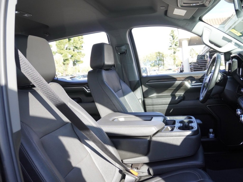 Used 2024 GMC Sierra 1500 SLT image 16