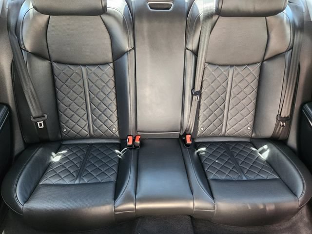 Used 2022 Audi S8 w/ S8 Comfort Plus Package AWD/4WD image 16