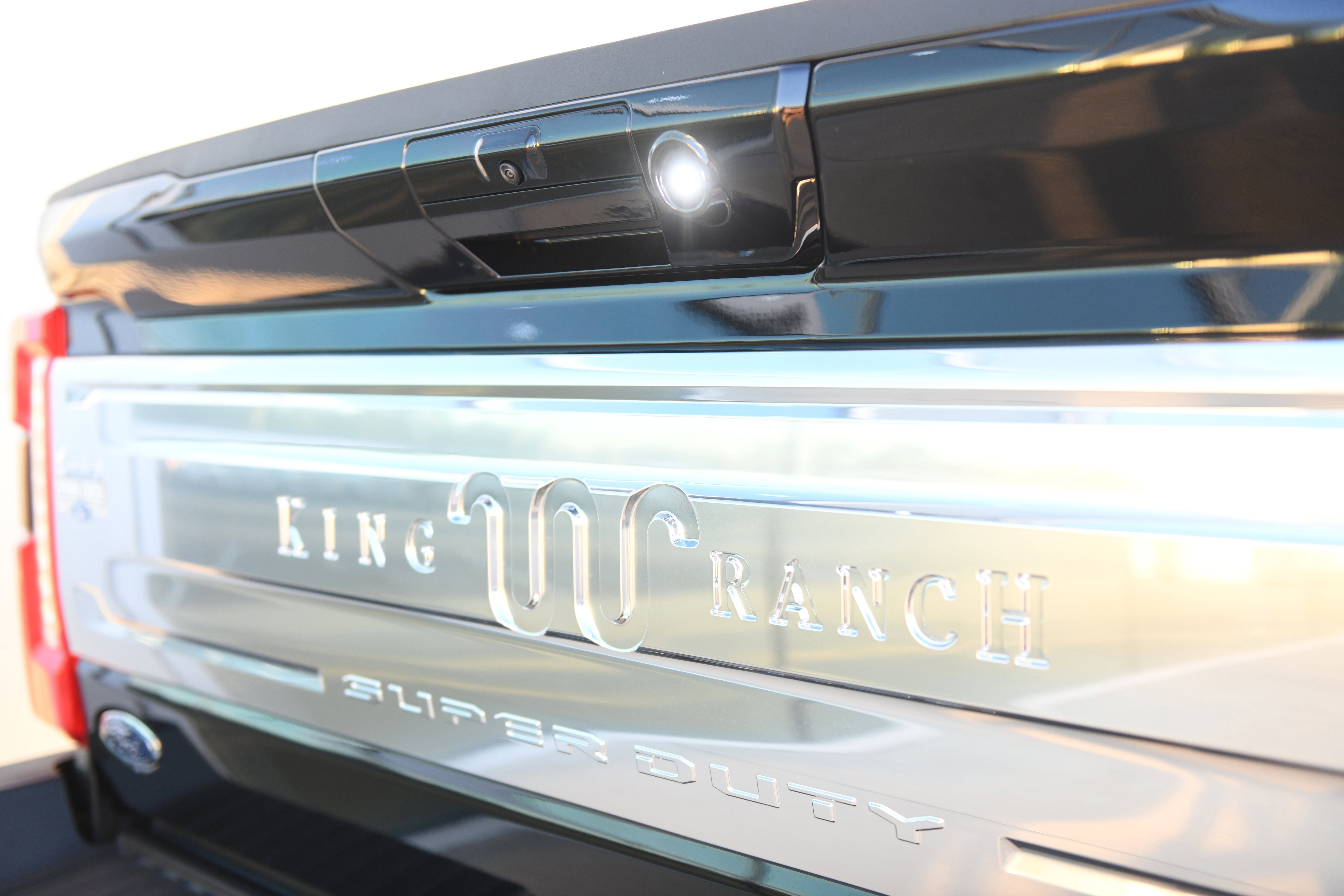 New 2026 Ford F250 King Ranch w/ Tremor Off-Road Package image 25