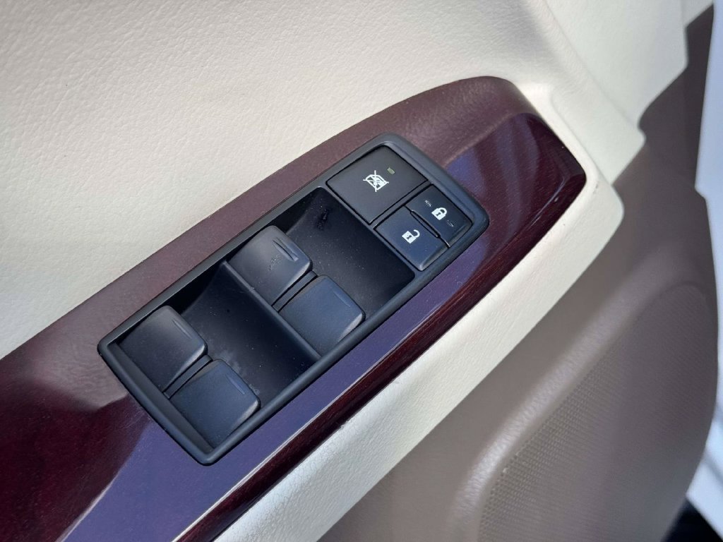 Used 2019 Lexus GX 460 Premium w/ Premium Package AWD/4WD image 15