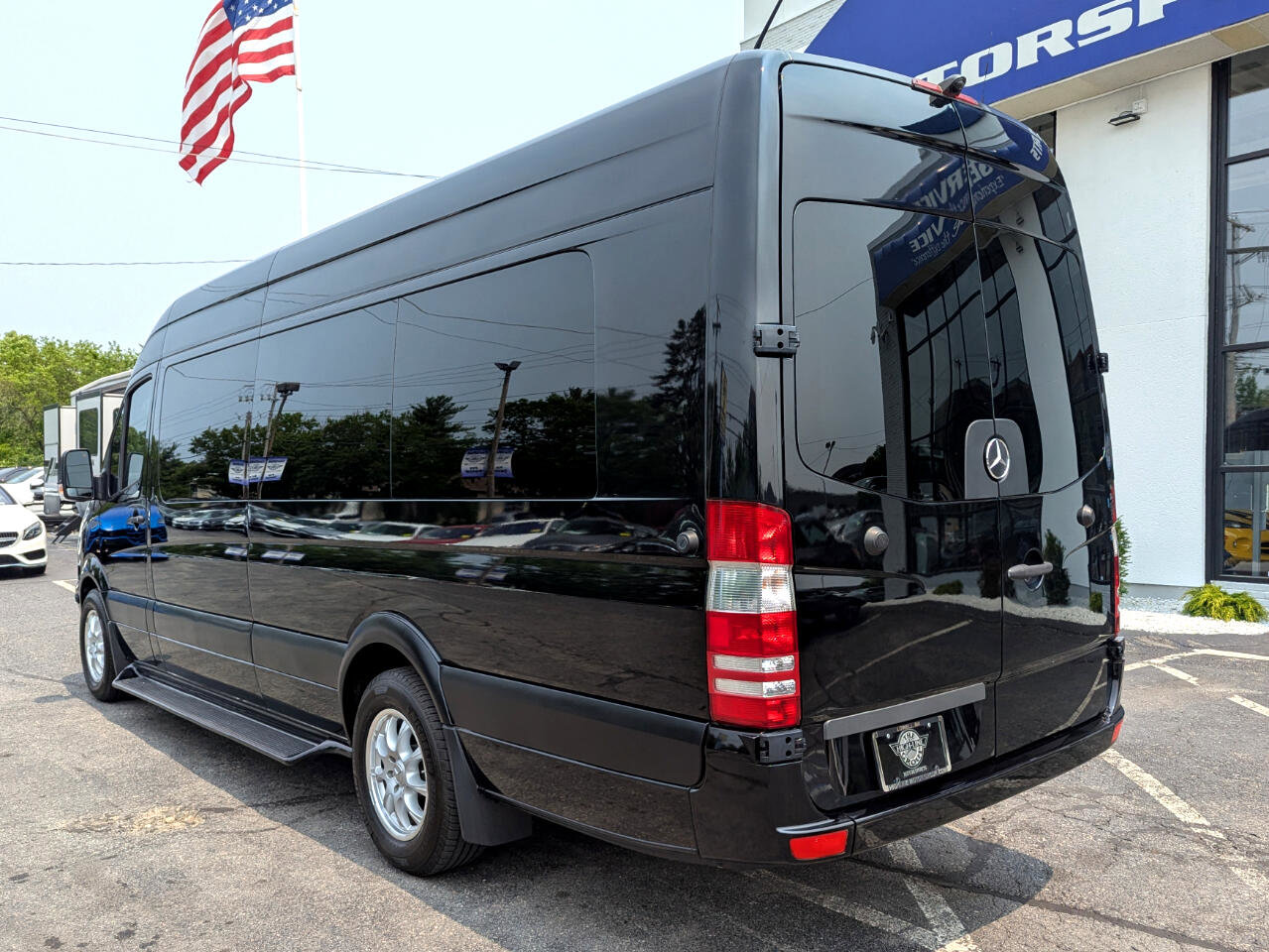 Used 2017 Mercedes-Benz Sprinter 2500 image 9