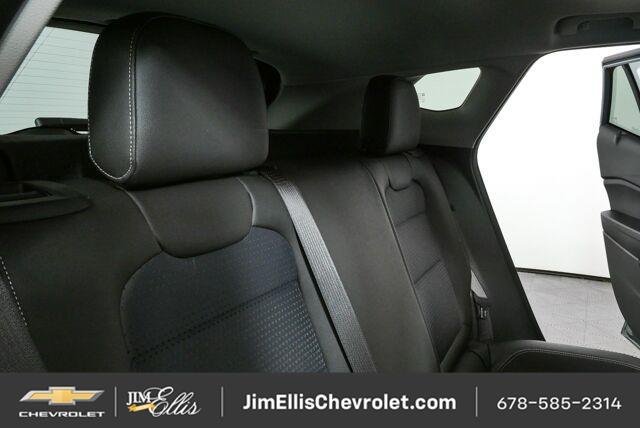 New 2026 Chevrolet Trax LT w/ Sunroof Package FWD image 18