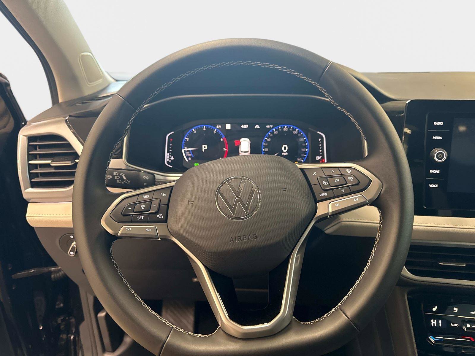 New 2026 Volkswagen Taos SEL image 16