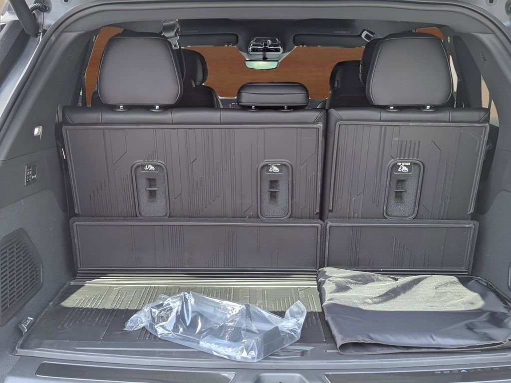 New 2026 Cadillac Escalade IQ Sport 1 w/ LPO, Floor Liner Package image 6