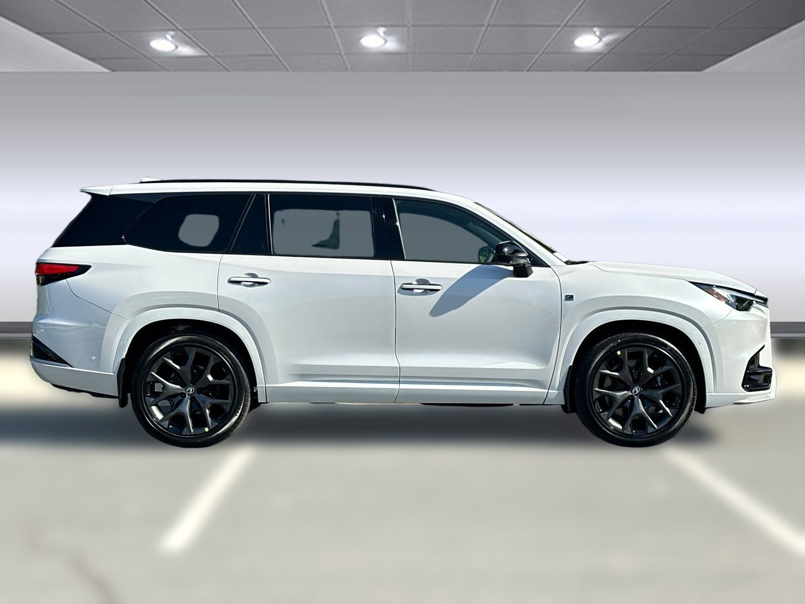 New 2026 Lexus TX 500h AWD image 8