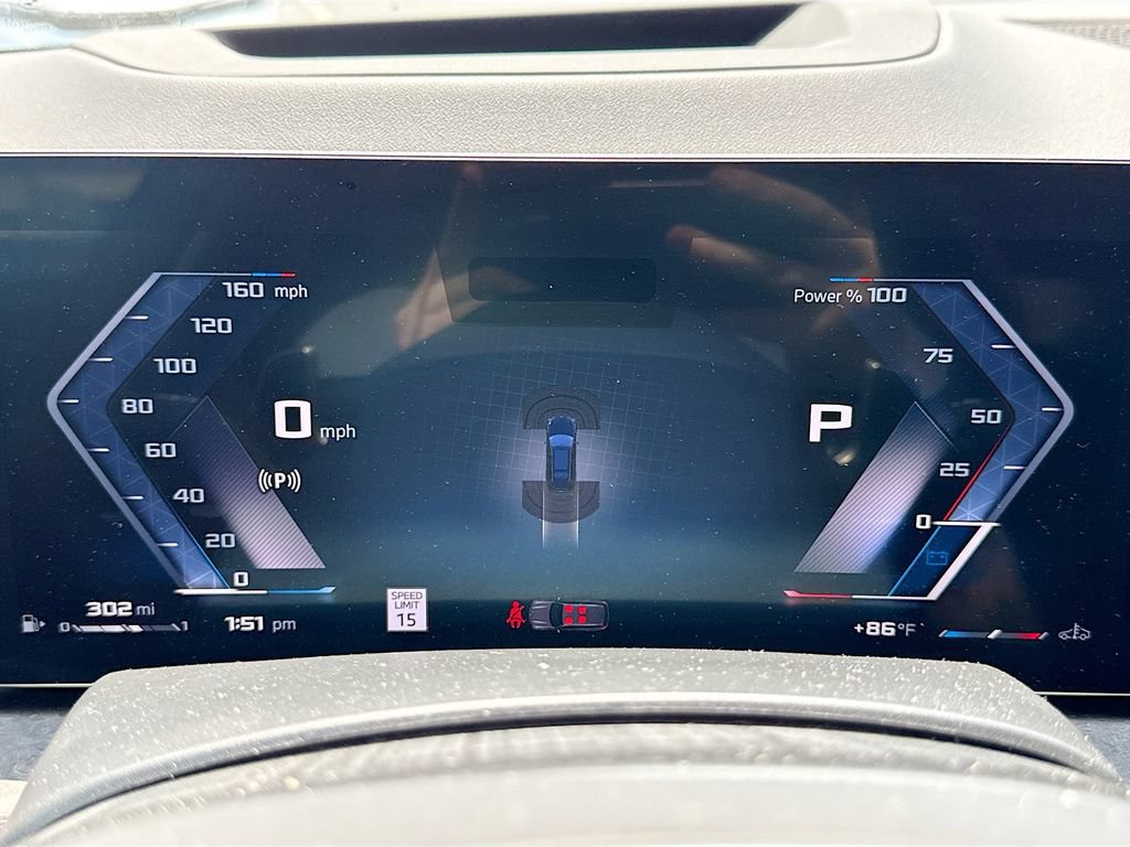 Used 2025 BMW X7 M60i AWD/4WD image 16