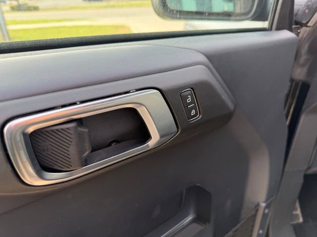 Used 2025 Ford Bronco Outer Banks image 14