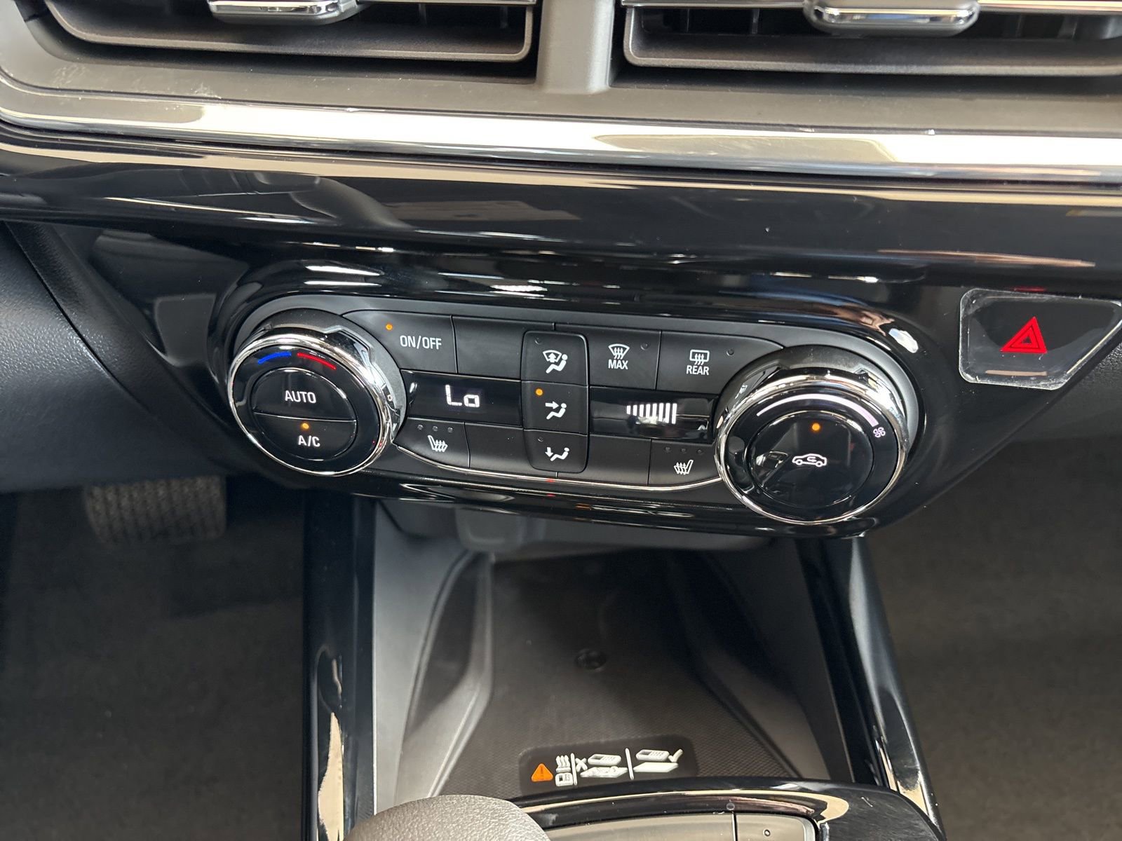 New 2026 Chevrolet Trax RS image 24