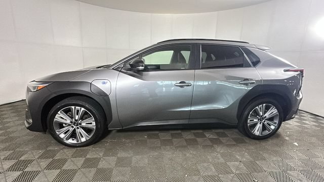 Used 2023 Subaru Solterra AWD image 5