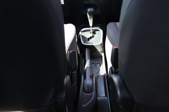 Used 2016 Toyota Yaris L FWD image 20