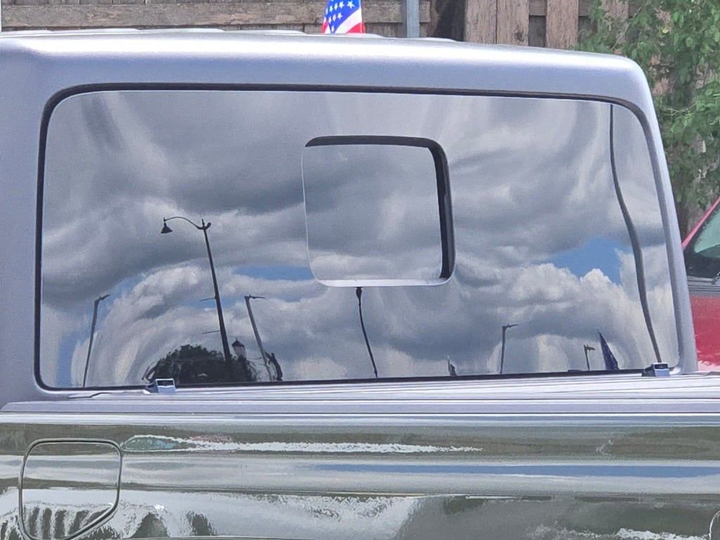 Used 2021 Jeep Gladiator Willys image 13