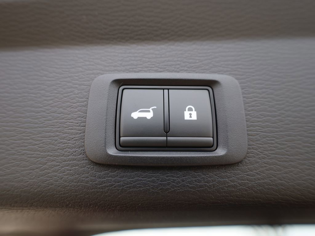New 2025 Mitsubishi Outlander SEL image 25