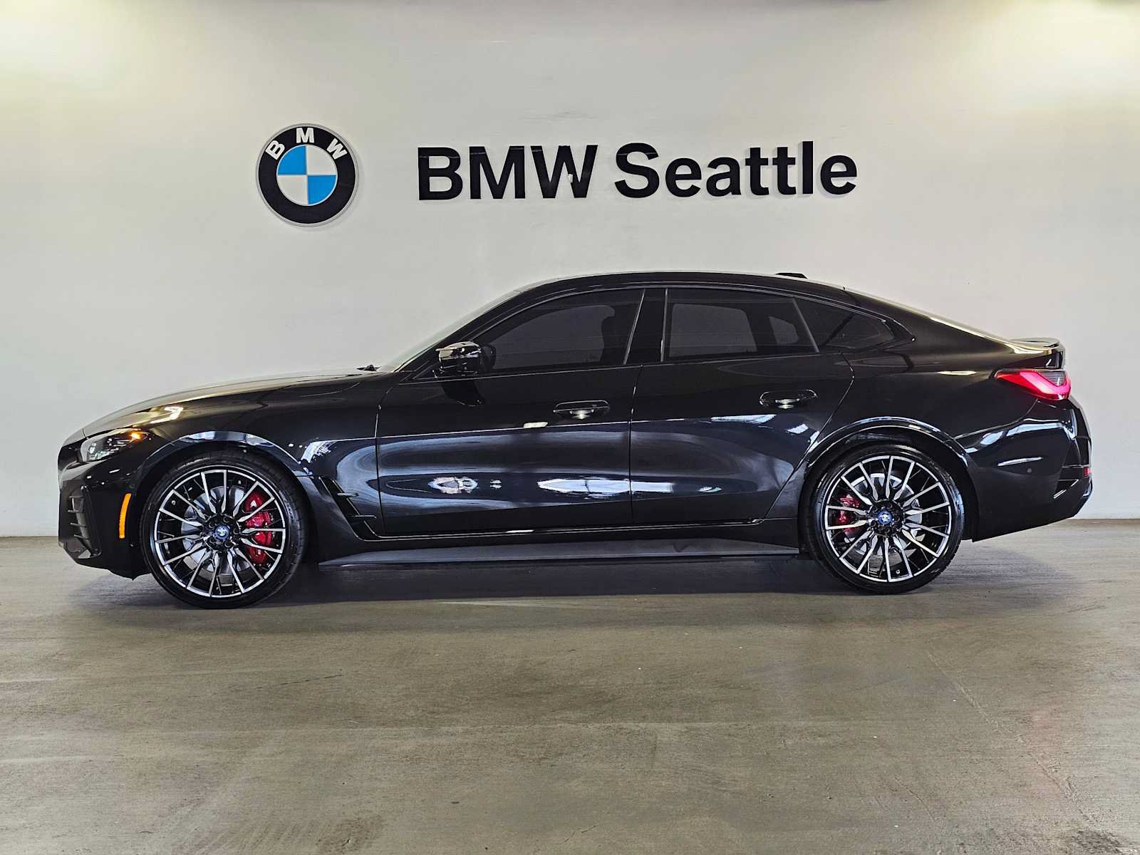 Used 2024 BMW i4 M50 AWD/4WD image 3