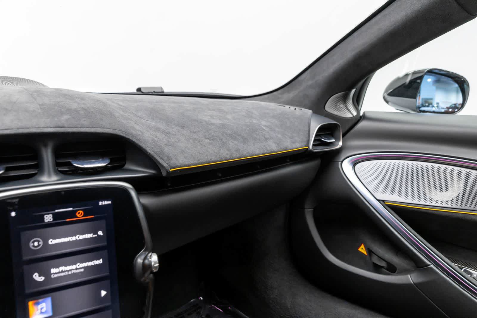 Used 2023 McLaren Artura RWD image 26