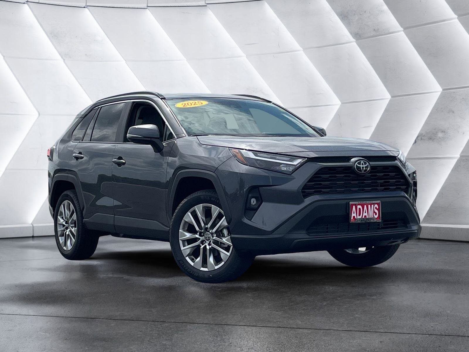 Certified 2025 Toyota RAV4 XLE Premium image 1