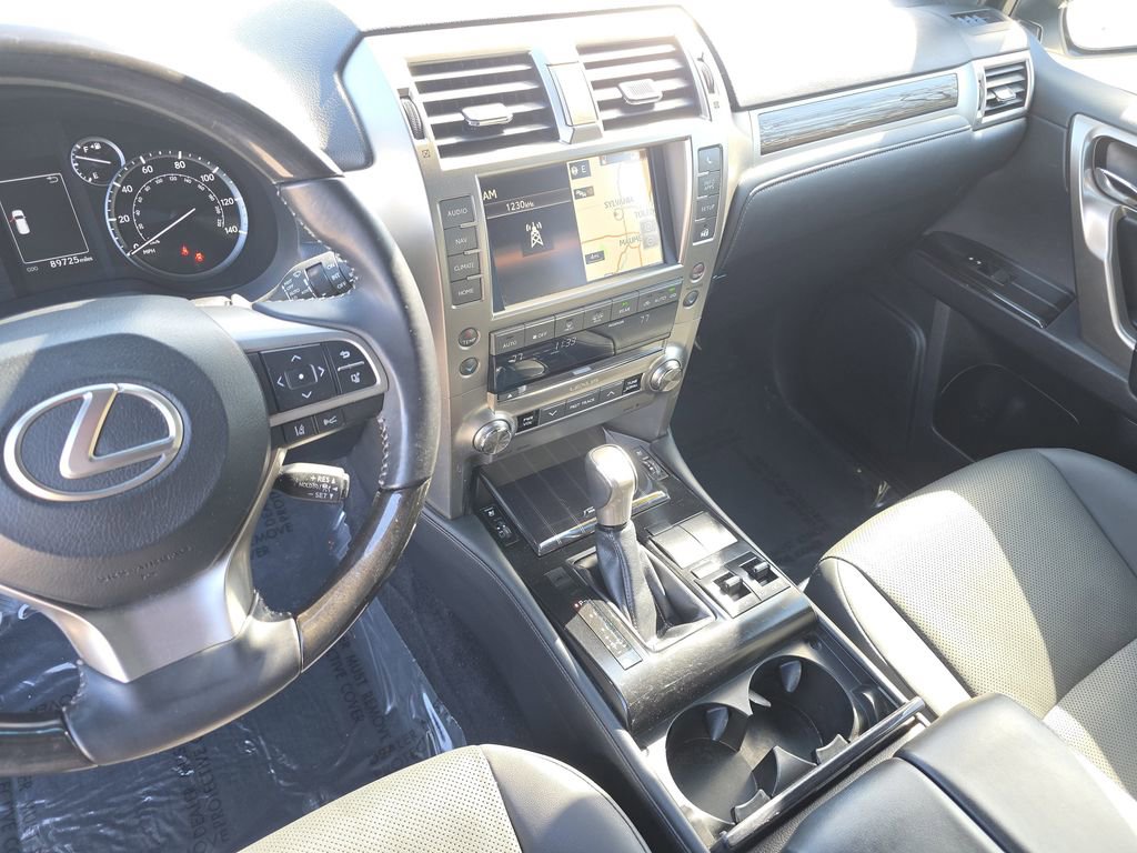 Used 2020 Lexus GX 460 Premium w/ Premium Package image 25