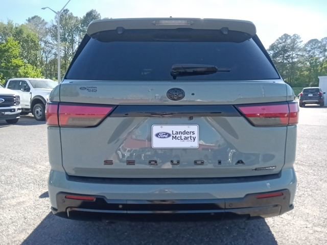 Used 2025 Toyota Sequoia Platinum AWD/4WD image 4