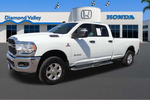 Used 2024 RAM 3500 Big Horn image 3