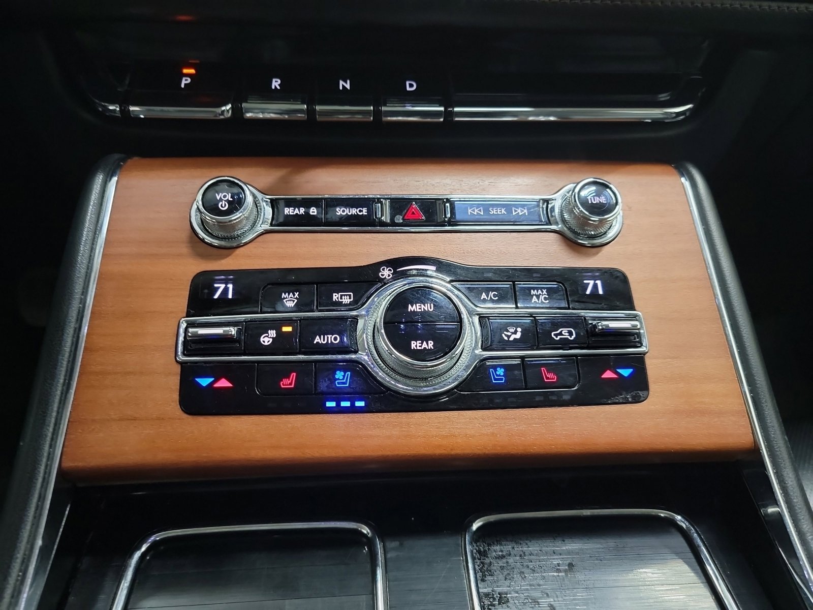 Used 2020 Lincoln Aviator Reserve w/ Equipment Group 202A image 21