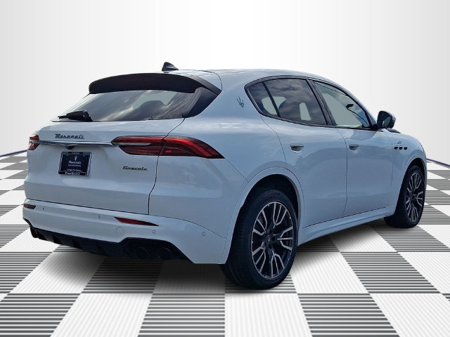 Certified 2024 Maserati Grecale Modena AWD/4WD image 7