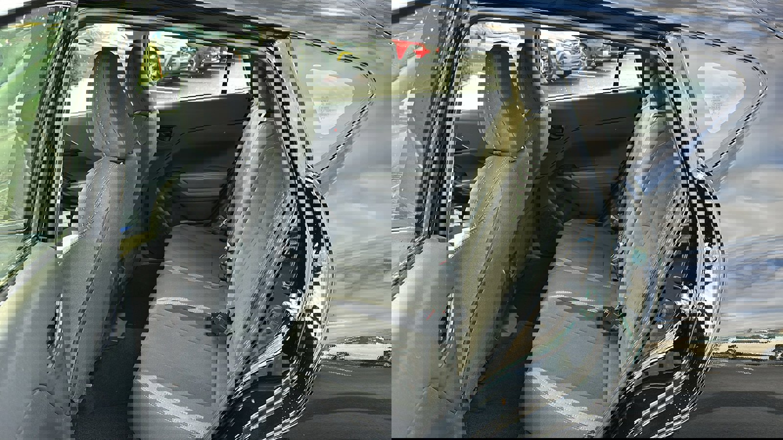 Certified 2025 Subaru Impreza 2.0i image 21