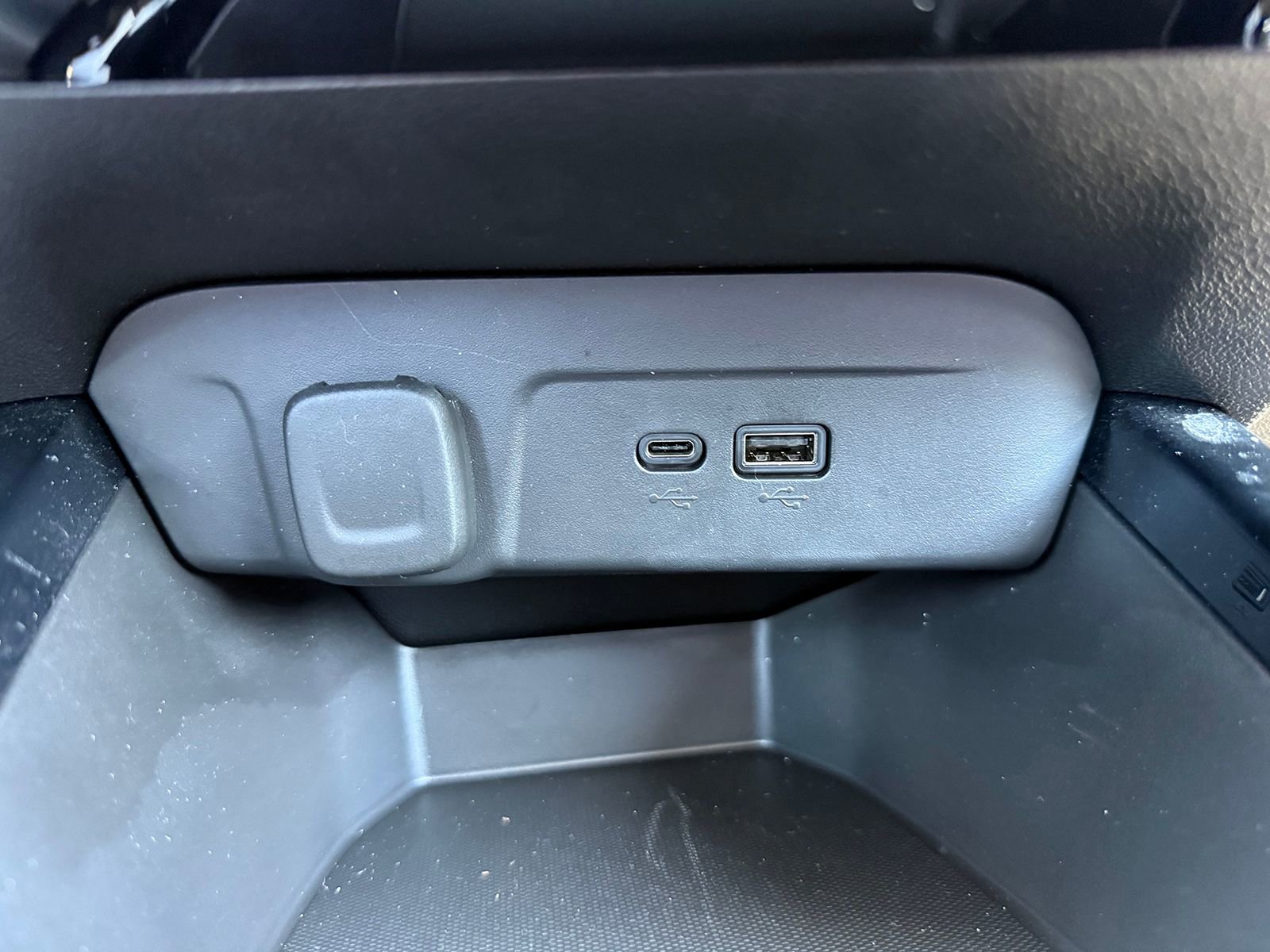 Used 2024 Chevrolet Trax LT w/ Driver Confidence Package FWD image 30